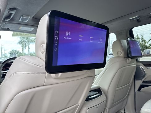 Certified 2026 Cadillac Escalade Platinum Sport w/ LPO, ONYX Package AWD/4WD image 19