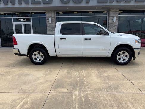 Used 2025 RAM 1500 Big Horn AWD/4WD image 1