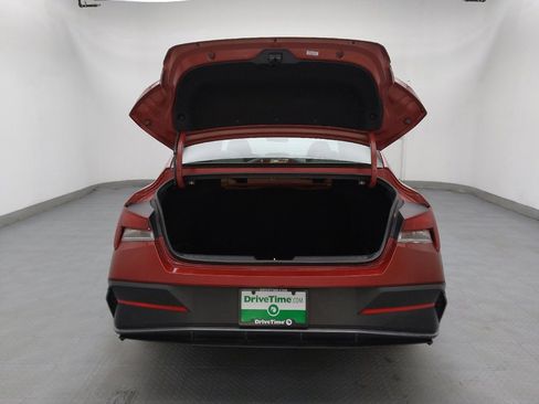 Used 2024 Hyundai Elantra SEL image 29