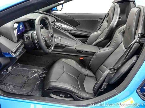 Used 2025 Chevrolet Corvette Z06 RWD image 14
