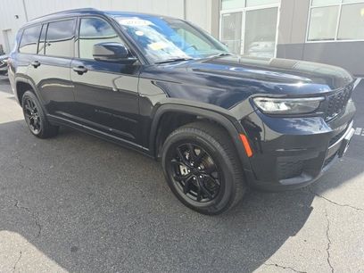 Used 2024 Jeep Grand Cherokee L Laredo