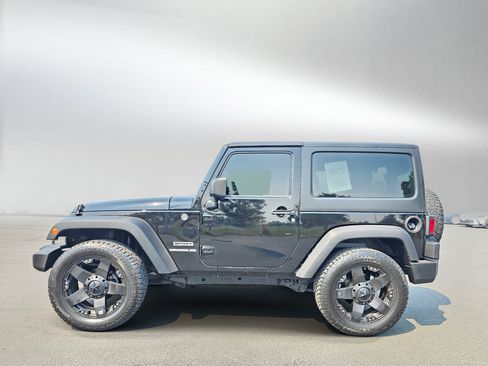 Used 2011 Jeep Wrangler Sport AWD/4WD image 2