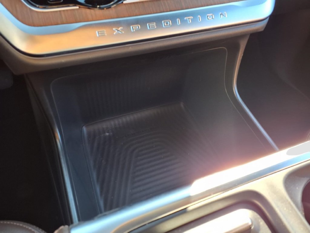 Used 2025 Ford Expedition King Ranch AWD/4WD image 16