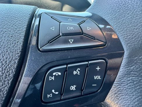 Used 2017 Ford Explorer XLT w/ Equipment Group 202A FWD image 28