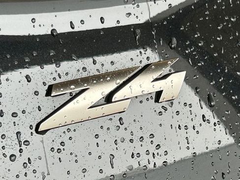 Used 2022 BMW Z4 M40i w/ Premium Package image 56