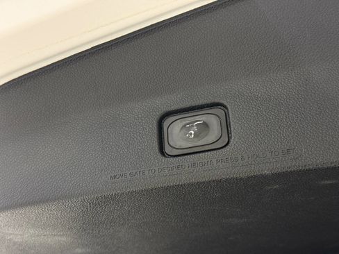 Used 2019 Ford Explorer Limited image 69