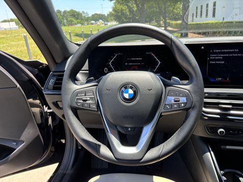 Used 2023 BMW 230i Coupe w/ Convenience Package RWD image 18