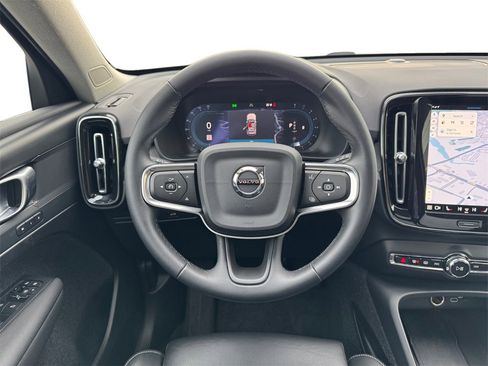 Certified 2025 Volvo XC40 B5 Plus image 13