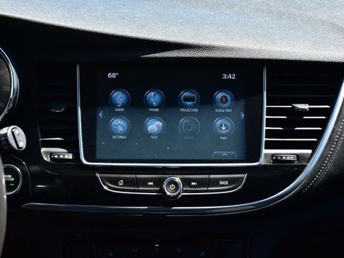 Used 2019 Buick Encore Essence FWD image 29