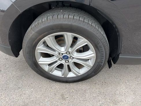 Used 2019 Ford Edge Titanium w/ Equipment Group 301A FWD image 21