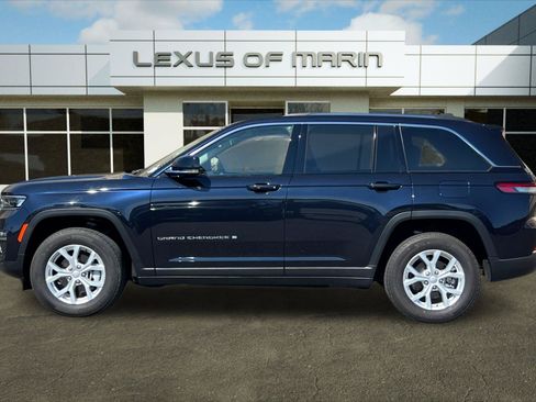 Used 2023 Jeep Grand Cherokee Limited w/ Trailer Tow Prep Group (B) AWD/4WD image 2