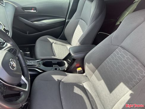 Certified 2025 Toyota Corolla SE FWD image 19