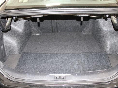Used 2024 Nissan Altima 2.5 SV FWD image 23