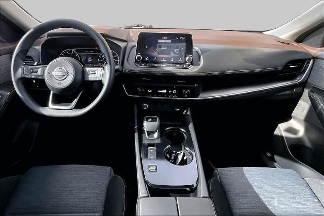 Certified 2023 Nissan Rogue SV FWD image 15