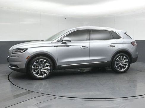 Certified 2023 Lincoln Nautilus Reserve w/ Luxury Package image 4