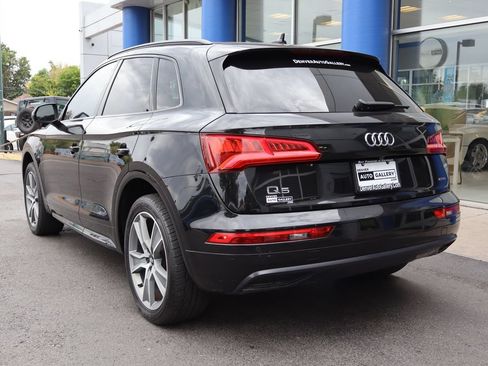 Used 2019 Audi Q5 2.0T Premium Plus w/ Premium Plus Package AWD/4WD image 3