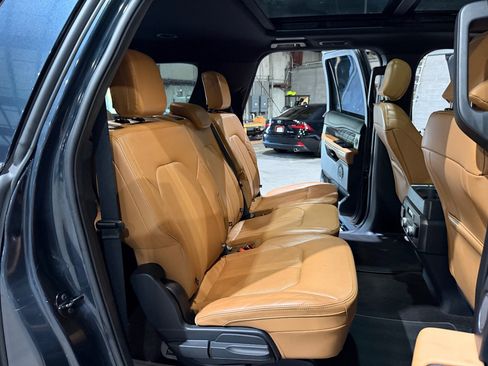 Used 2022 Ford Expedition Max Platinum AWD/4WD image 24