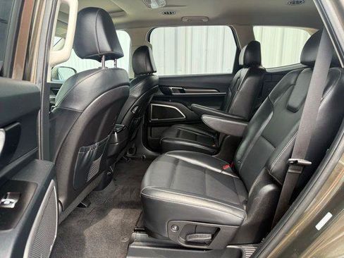 Used 2025 Kia Telluride S AWD/4WD image 5