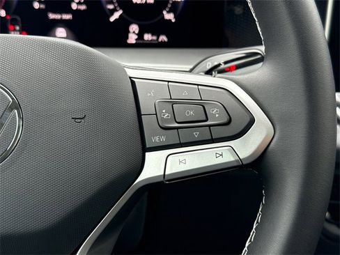 New 2026 Volkswagen Tiguan SE image 37