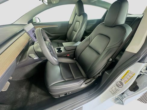 Used 2023 Tesla Model 3 Standard Range RWD image 13