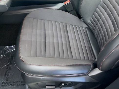 Used 2025 Ford Explorer ST-Line AWD/4WD image 20
