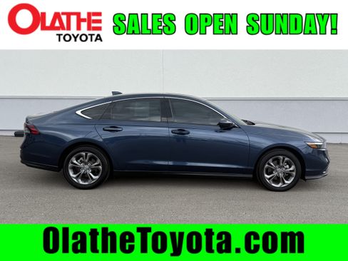 Used 2024 Honda Accord EX image 1