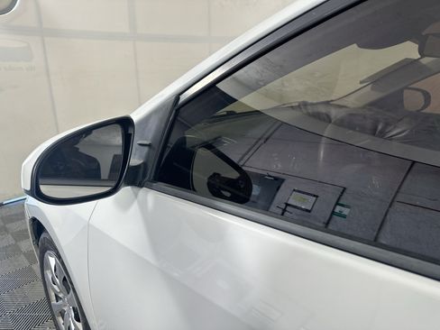 Used 2017 Toyota Corolla LE FWD image 10