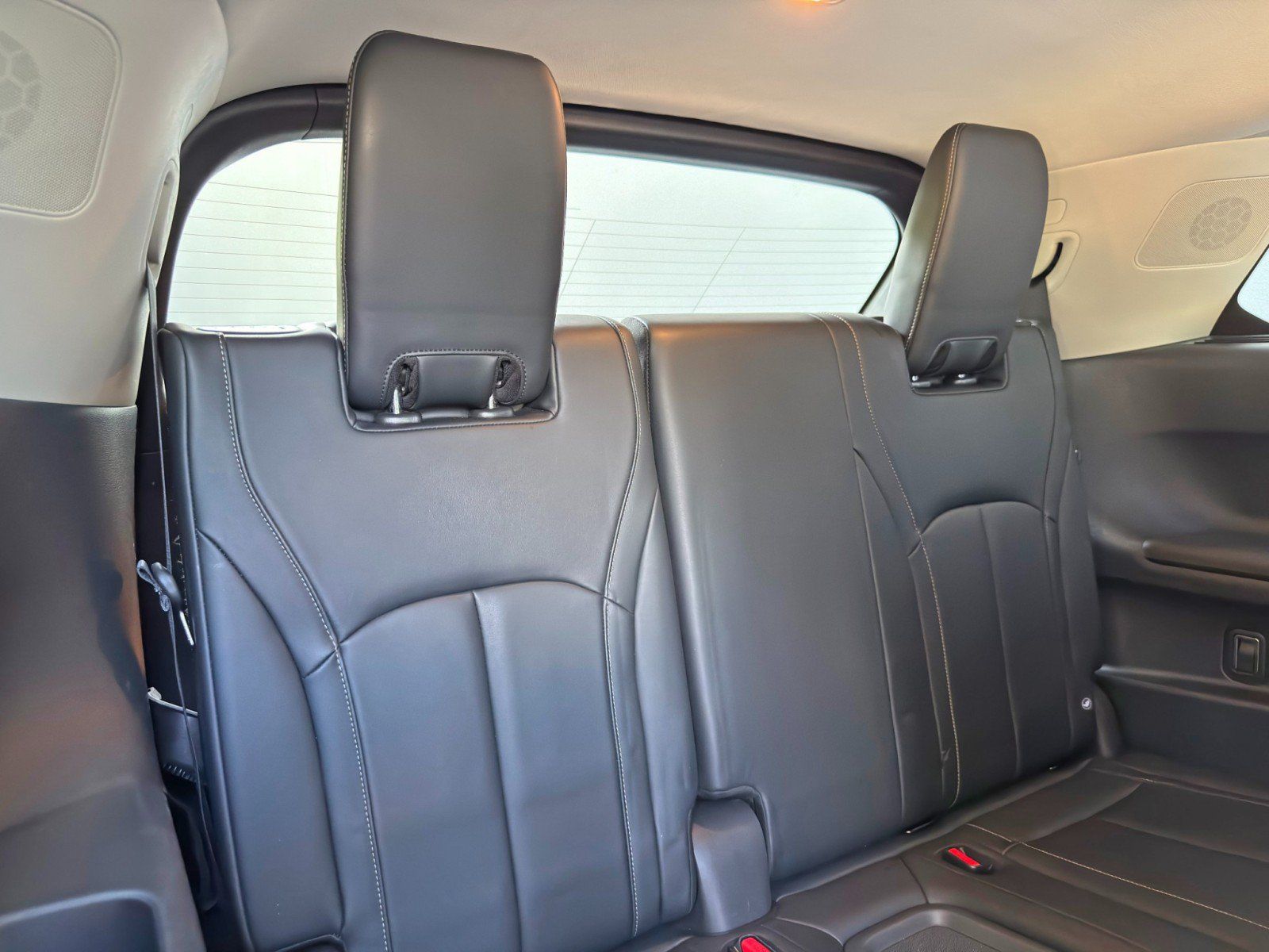 Used 2022 INFINITI QX60 Luxe w/ Performance Audio Package FWD image 41