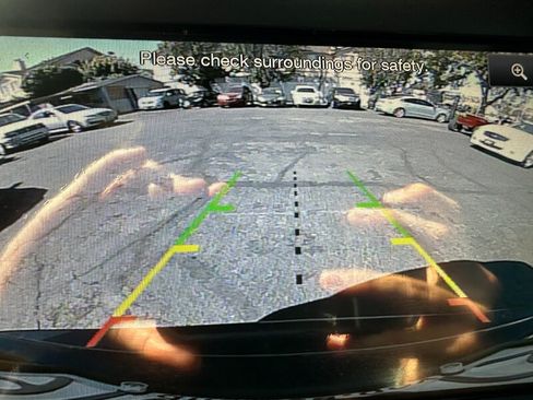 Used 2014 Ford Explorer XLT w/ Equipment Group 202A FWD image 23