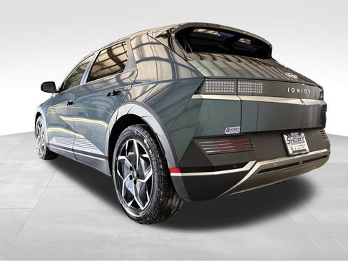 Used 2023 Hyundai Ioniq 5 SE w/ Cargo Package image 11