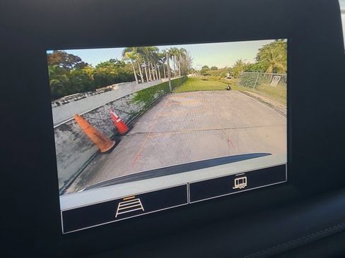 Used 2022 Chevrolet Suburban LS image 28