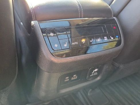 Used 2023 INFINITI QX60 Sensory w/ Cargo Package image 16