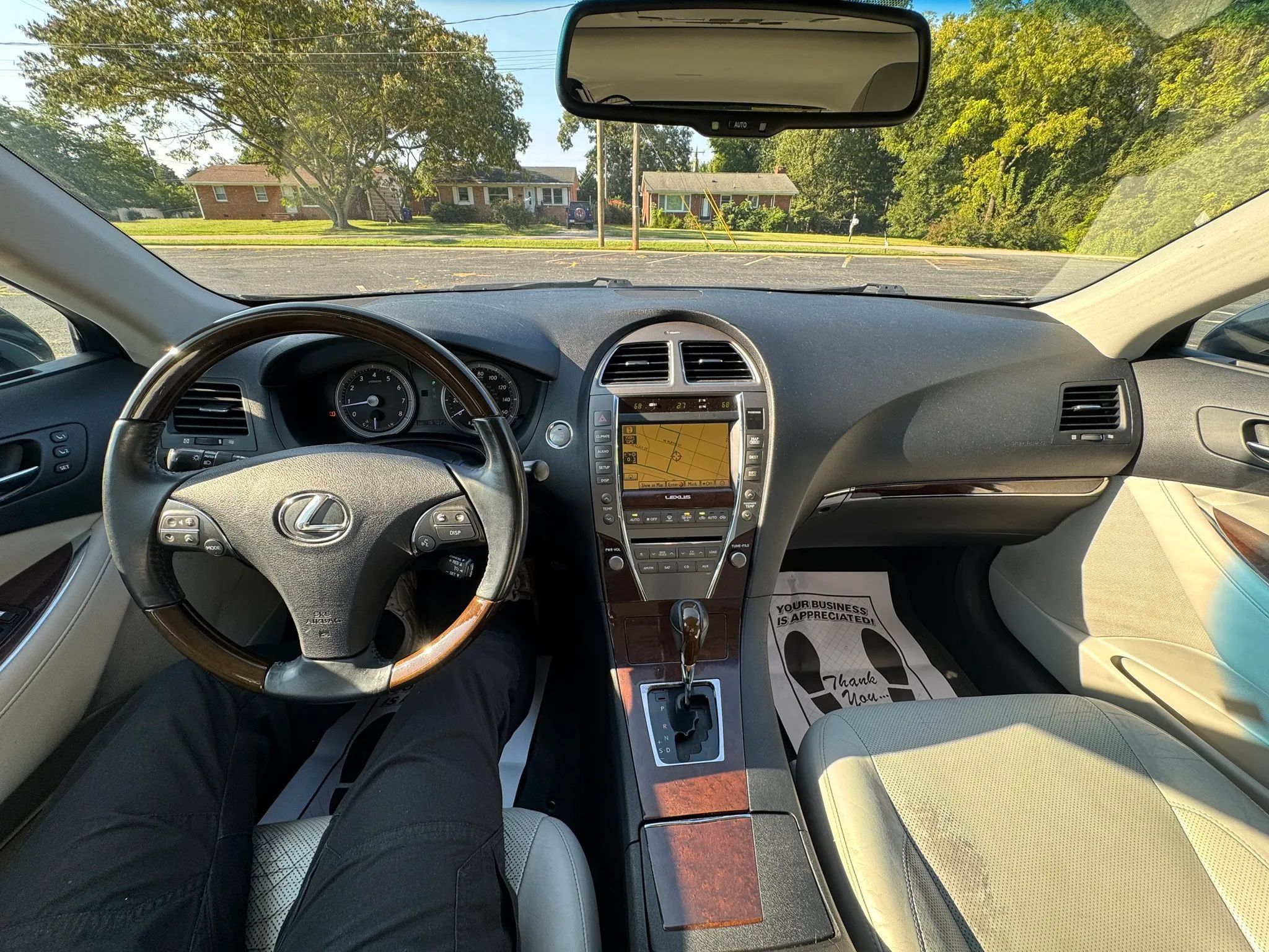 Used 2011 Lexus ES 350 w/ Preferred Accessory Package FWD image 26