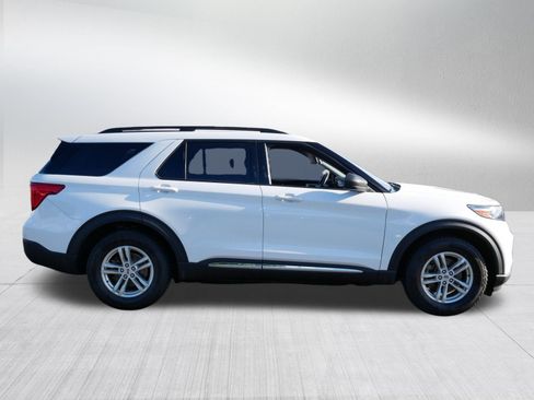 Used 2020 Ford Explorer XLT w/ Comfort Package AWD/4WD image 8