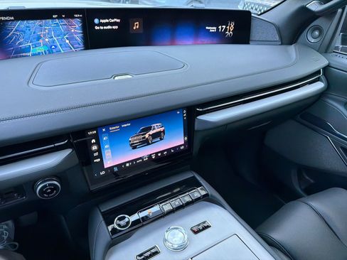 New 2026 Lincoln Navigator Reserve w/ Jet Appearance Package AWD/4WD image 28