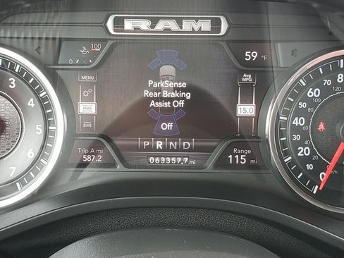 Used 2020 RAM 1500 Big Horn AWD/4WD image 24