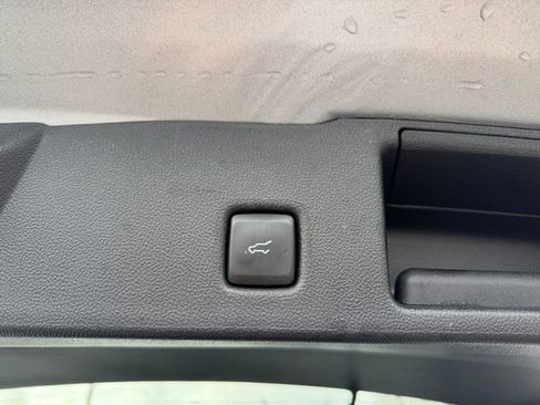 Used 2024 Ford Escape Platinum image 37