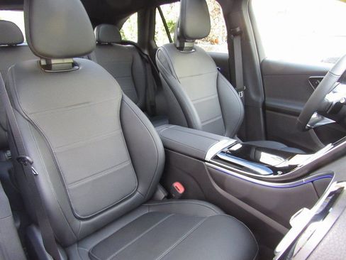 New 2026 Mercedes-Benz GLC 300 4MATIC image 19