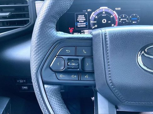 Used 2025 Toyota Sequoia TRD Pro AWD/4WD image 12
