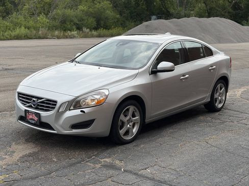 Used 2012 Volvo S60 T5 FWD image 3