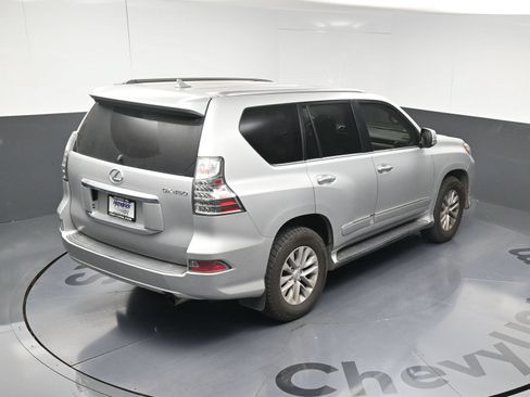 Used 2014 Lexus GX 460 w/ Premium Package AWD/4WD image 17