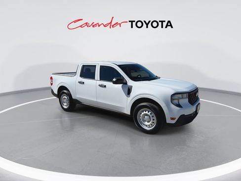 Used 2025 Ford Maverick XL image 2