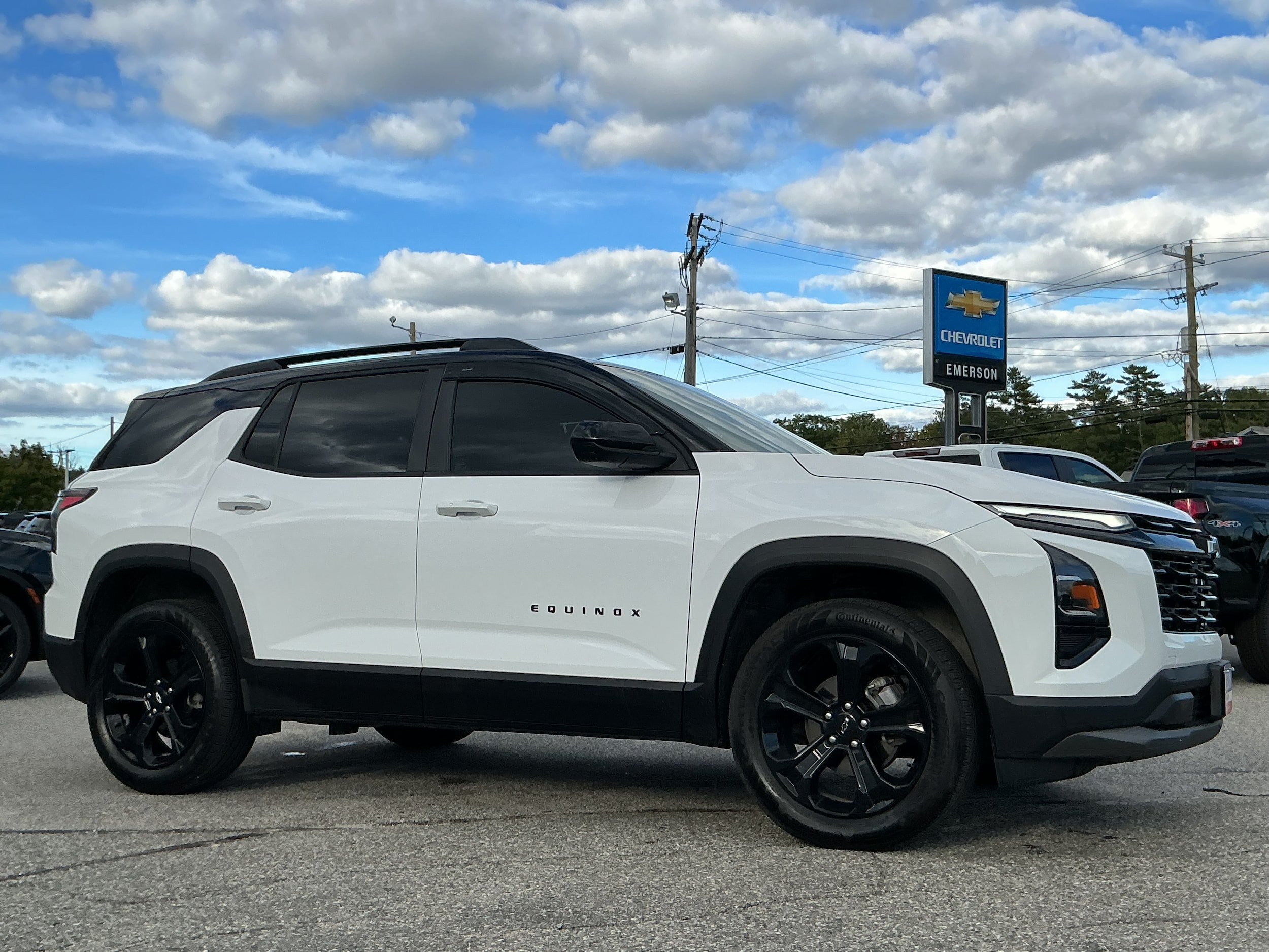 Used 2025 Chevrolet Equinox LT w/ Midnight Edition AWD/4WD image 4