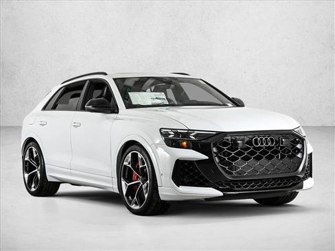 New 2026 Audi RS Q8 performance image 3