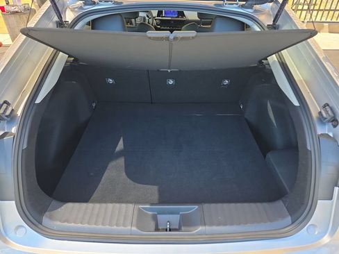 Used 2026 Toyota Prius XLE FWD image 27