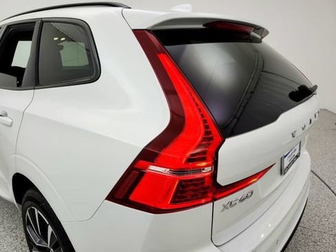 Certified 2023 Volvo XC60 B5 Plus w/ Climate Package AWD/4WD image 29