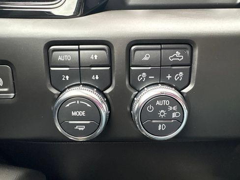 Used 2024 GMC Sierra 2500 AT4X w/ AT4X AEV Edition AWD/4WD image 40