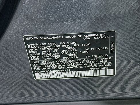 Used 2025 Volkswagen Atlas SE AWD/4WD image 12