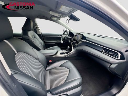 Used 2023 Toyota Camry SE image 35