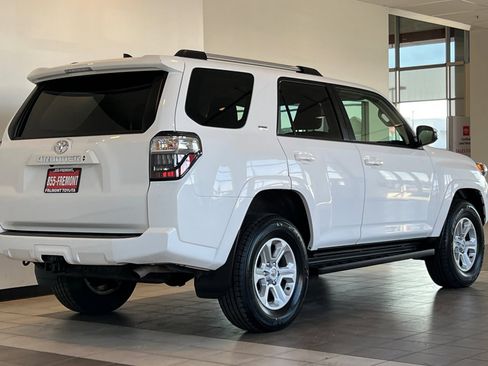 Certified 2024 Toyota 4Runner SR5 Premium image 4